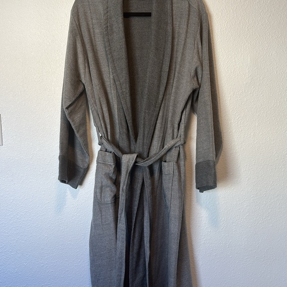 Pottery Barn Gray Open Front Robe - Picture 5 of 5